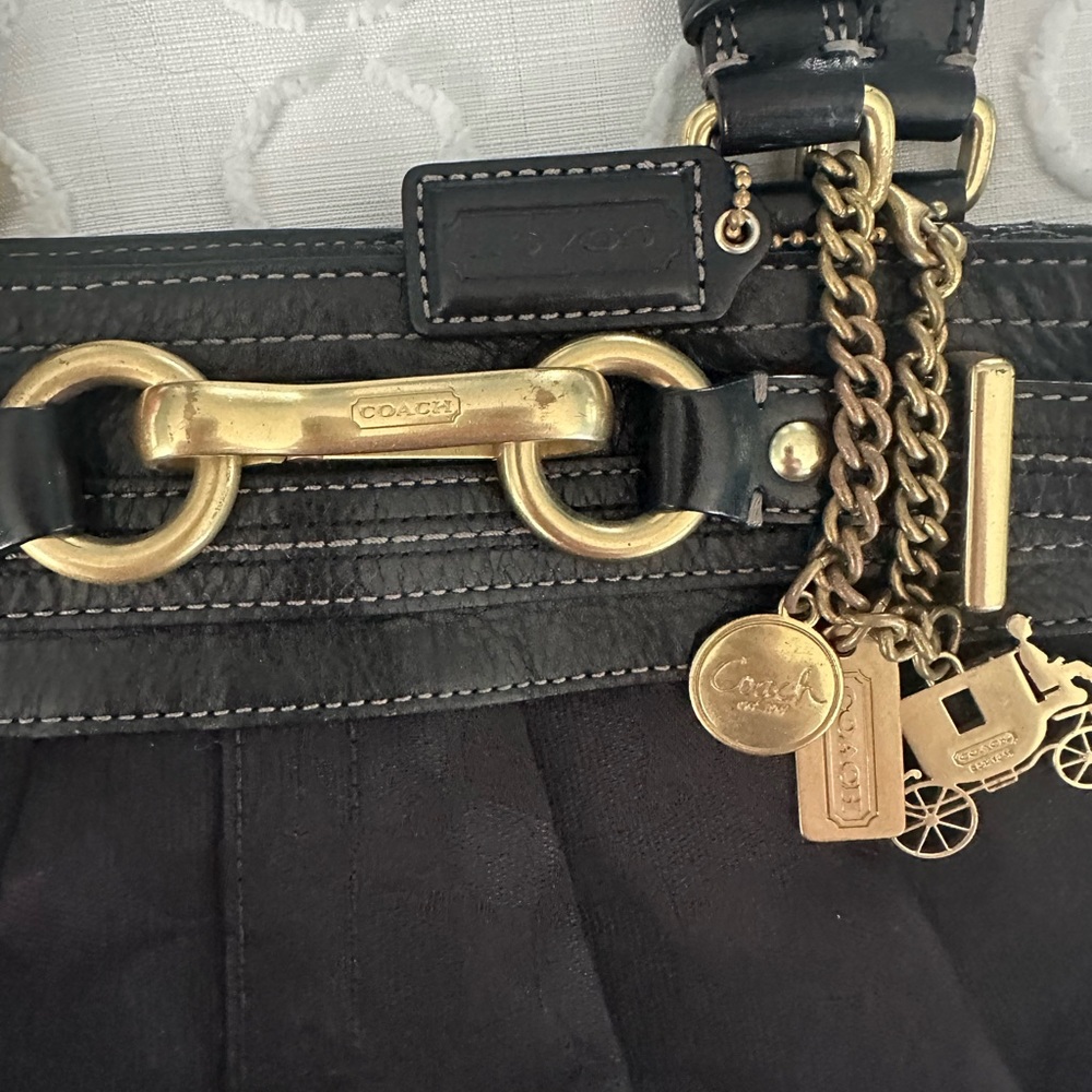 Coach handbag - Picture 2 of 2